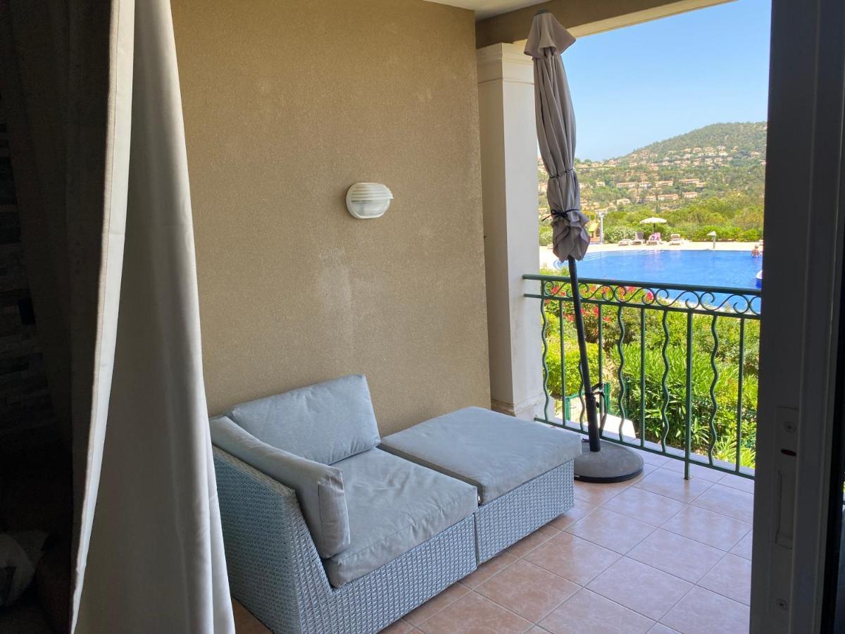 Appart. Vue Mer Avec Piscine - Golfe De St Tropez 雷以桑布尔 外观 照片