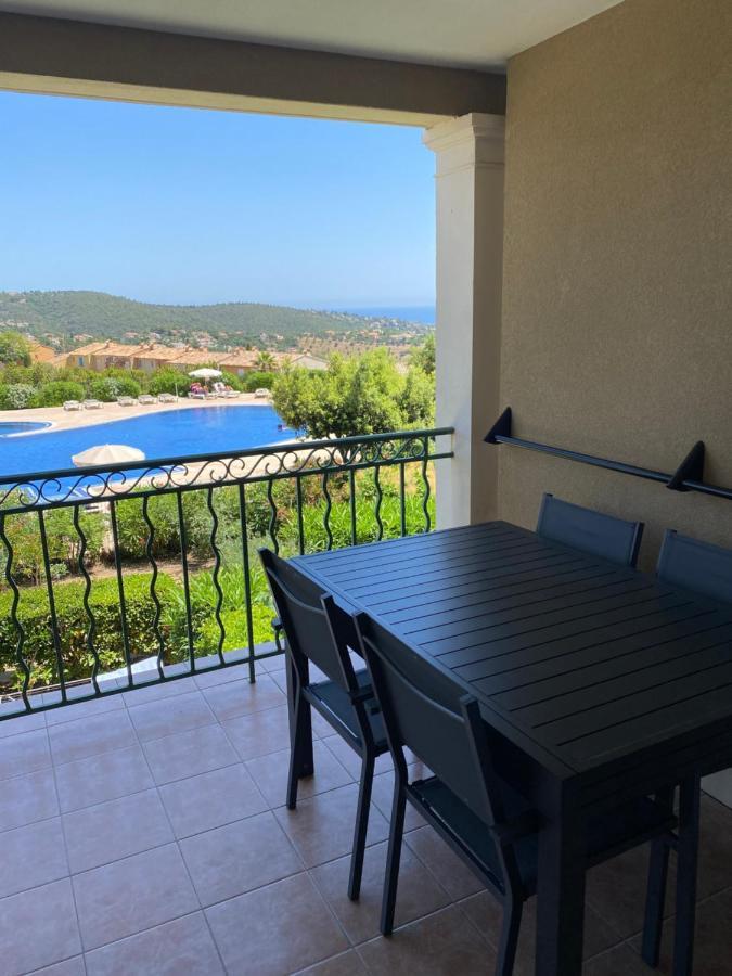 Appart. Vue Mer Avec Piscine - Golfe De St Tropez 雷以桑布尔 外观 照片