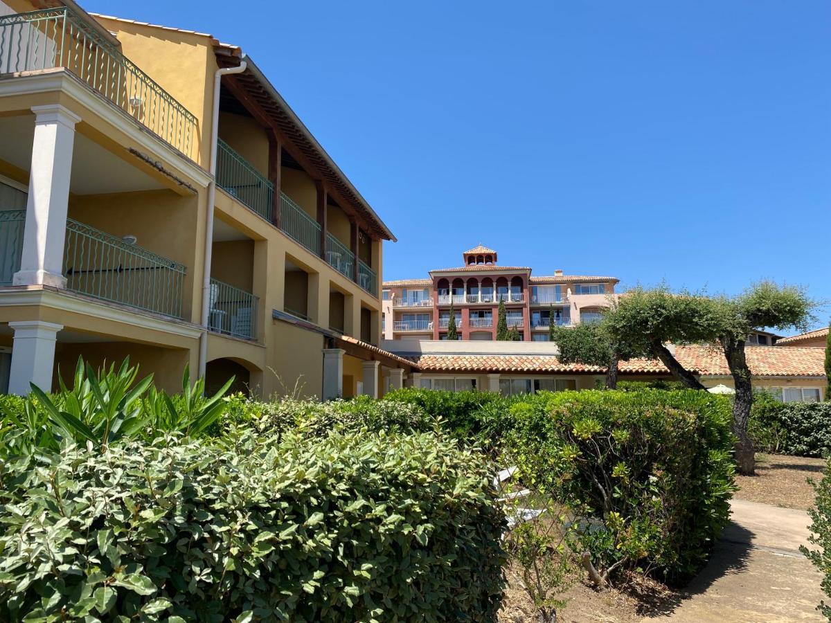 Appart. Vue Mer Avec Piscine - Golfe De St Tropez 雷以桑布尔 外观 照片
