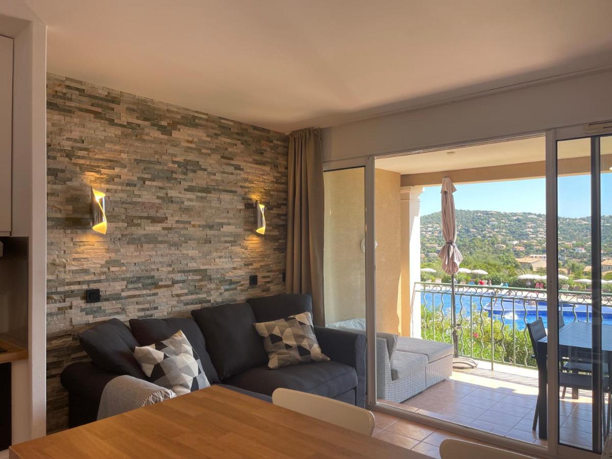 Appart. Vue Mer Avec Piscine - Golfe De St Tropez 雷以桑布尔 外观 照片