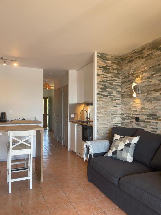 Appart. Vue Mer Avec Piscine - Golfe De St Tropez 雷以桑布尔 外观 照片